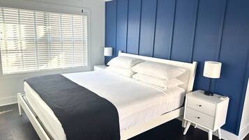 1 bedroom, iron/ironing board, internet, bed sheets