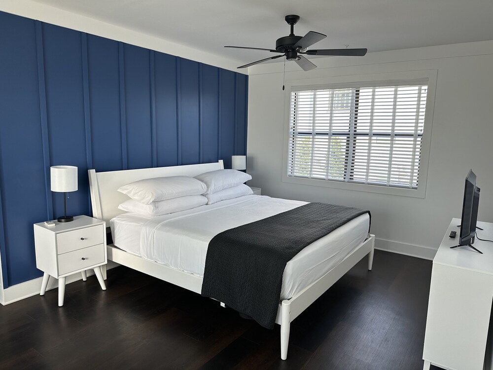 Relaxing Getaway on the Lake at Adams Estate Lake Alfred Vrbo