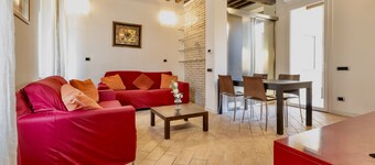 Byzantine Palace, Ravenna Center: 2-story house with private inner courtyard