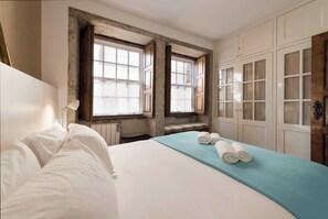 1 bedroom, iron/ironing board, Internet, bed sheets