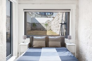 3 chambres, fer et planche à repasser, accès Internet, draps fournis