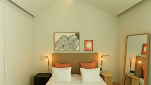 1 bedroom, iron/ironing board, internet, bed sheets - Prime Riverside near the river (Porto)