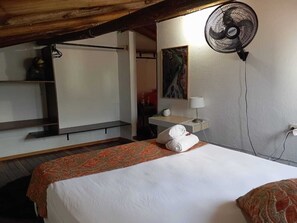 2 slaapkamers, een strijkplank/strijkijzer, wifi, beddengoed