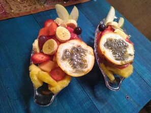 Alimentos y bebidas