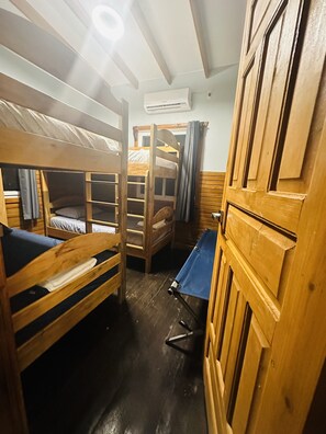 Standard Cabin | 2 bedrooms, free WiFi - TU HOSPEDAJE (Trujillo)