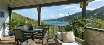 On A Whim - 2 BR/3BA Cozy Island House with Infinity Pool and View of Coral Bay!