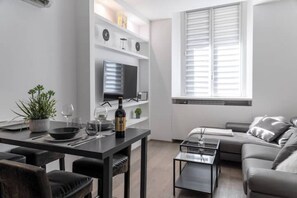 Interior - 1 bedroom apartment in milan (Milano)