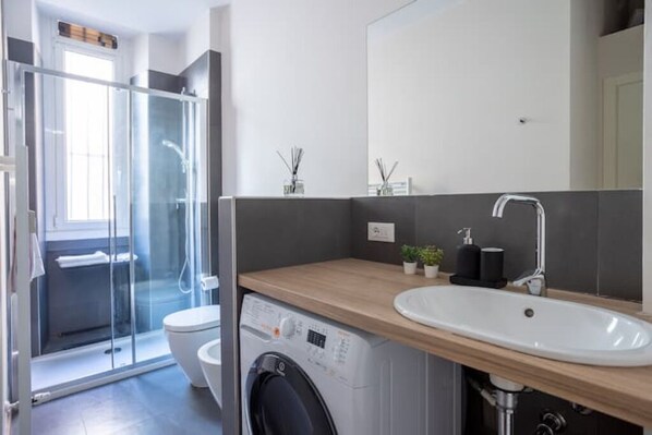 Shower, bidet