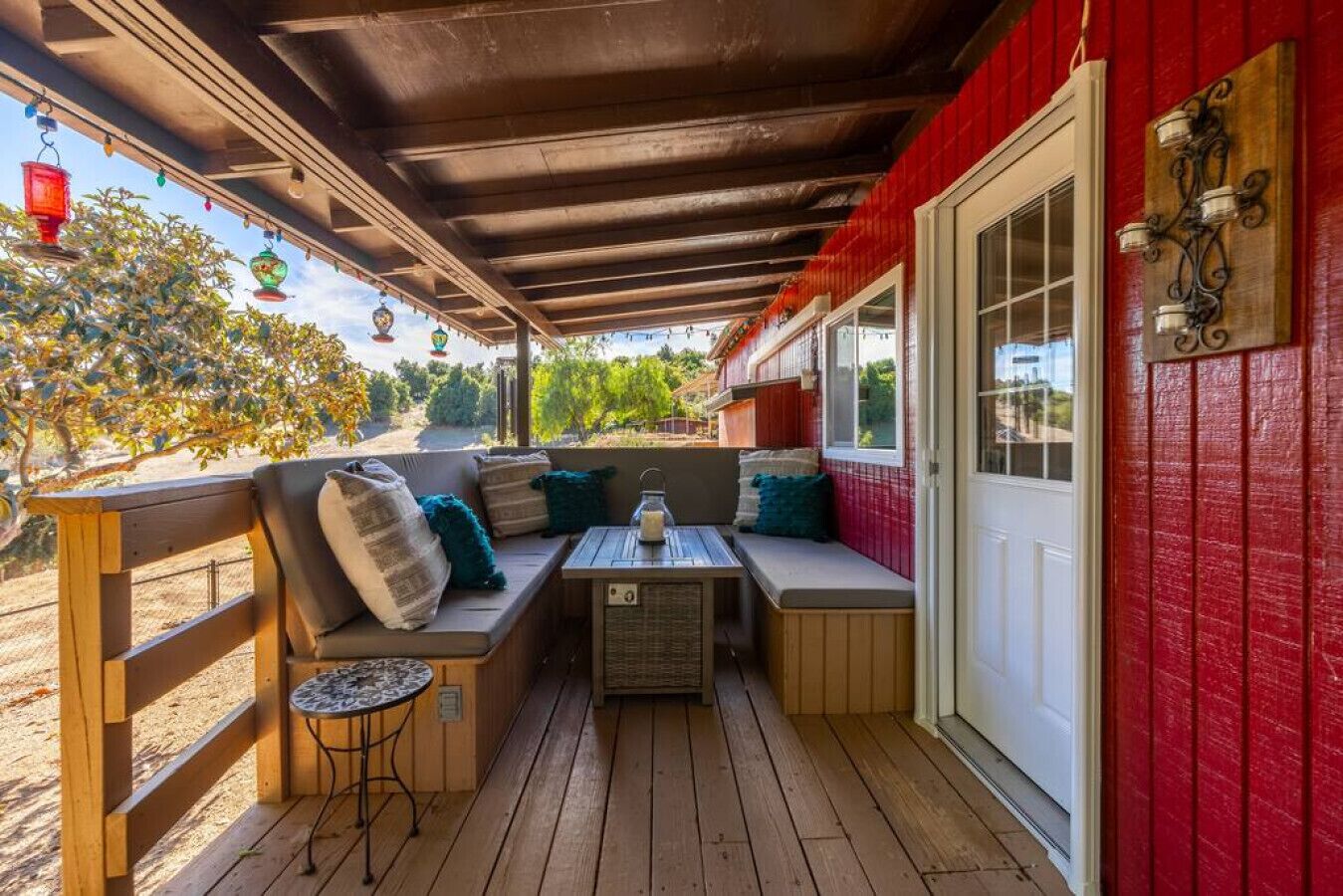 Farm Cottage with petting zoo.