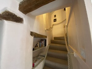 Interior - 400 year old Grade II listed stone cottage, Pilton; Glastonbury
AA 4* Gold Award (Pilton)