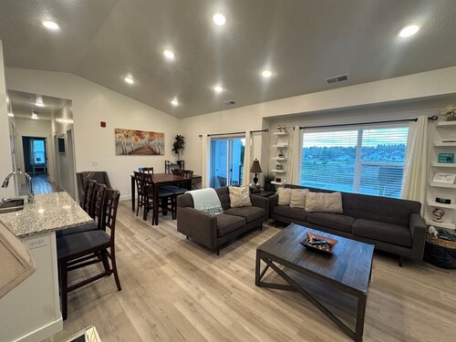 3rd floor condo in Providence

