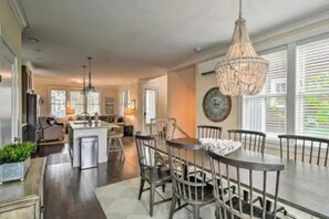 Dining - 'Once Upon A Tide' Seabrook, WA beach home (Pacific Beach)