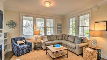 Smart TV, fireplace, books