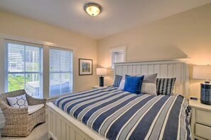 4 bedrooms, travel crib, WiFi