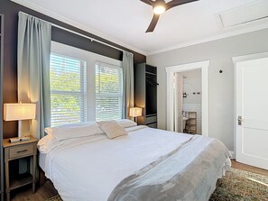 1 室のベッドルーム、アイロン / アイロン台、旅行用ベビーベッド、WiFi (無料)