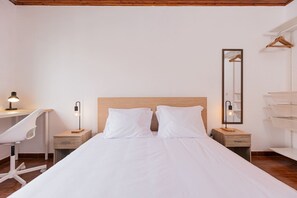 3 Schlafzimmer, Schreibtisch, Bügeleisen/Bügelbrett, Internetzugang