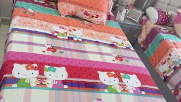 1 habitación, tabla de planchar con plancha, wifi y ropa de cama