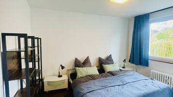 2 Schlafzimmer, Schreibtisch, WLAN, Bettwäsche