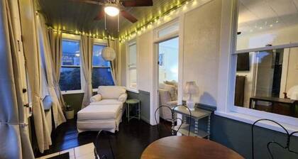 Cozy Cottage near Hospital & Downtown attractions
