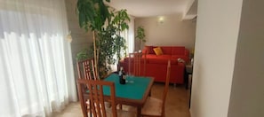 Interior - Appartamento con Piscina per 6 Persone (Caltanissetta)