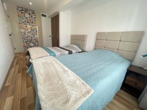 2 bedrooms, desk, soundproofing, iron/ironing board - New apartment comfortable with thermoacoustic windows, exclusive sabe residence (Cusco)