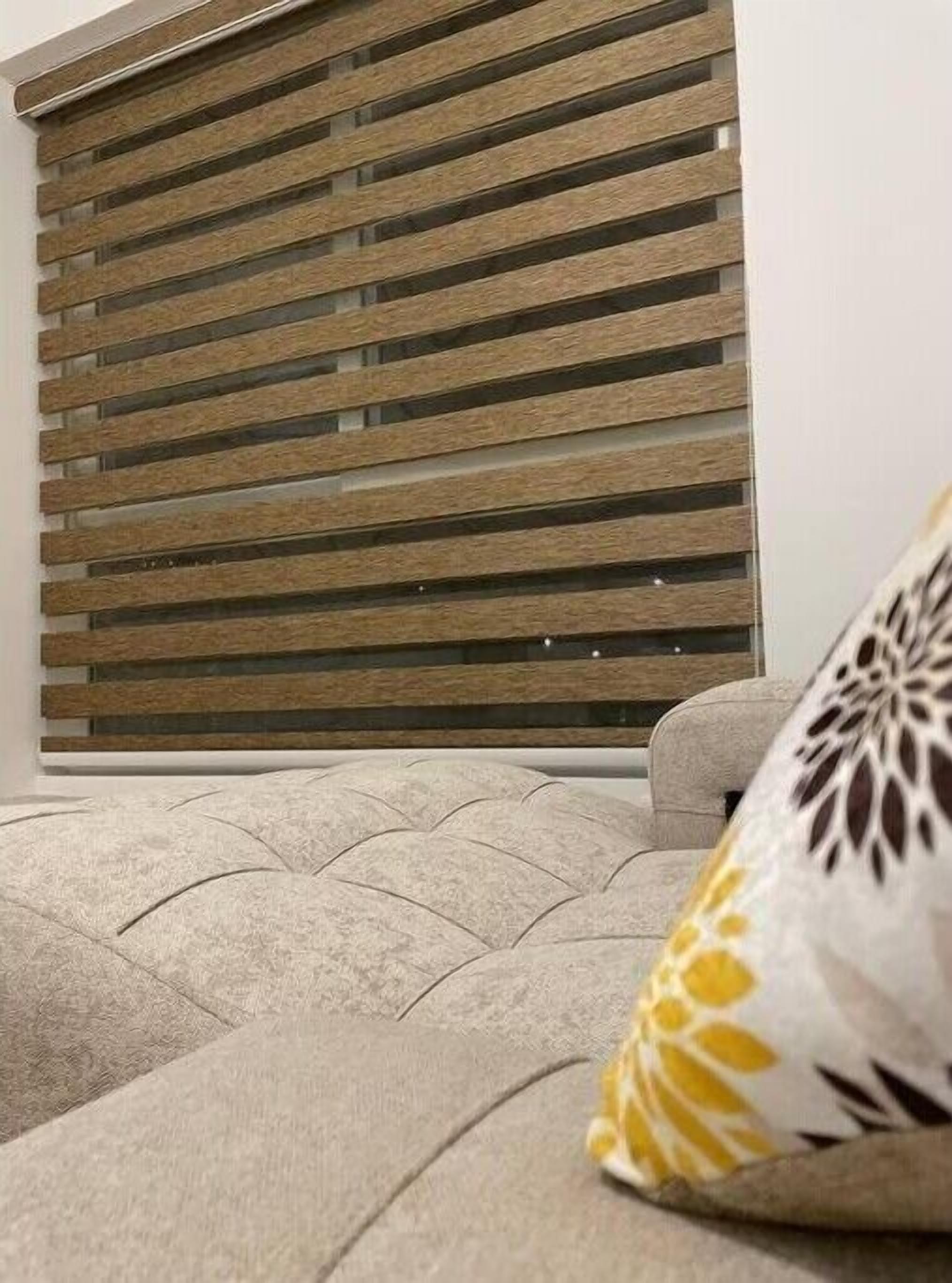 2 間睡房、書桌、隔音、熨斗/熨衫板