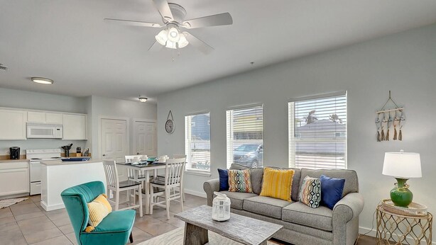 Living area - Envy the Adventure in Port Aransas (Port Aransas)