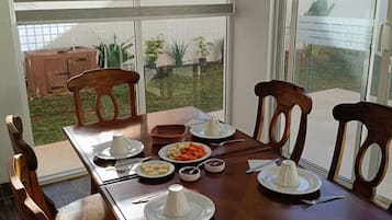 Free daily continental breakfast