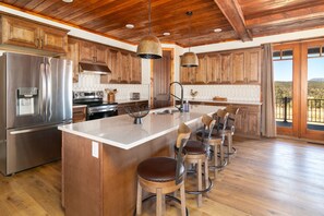 Fridge, microwave, oven, stovetop - Sage Meadow Retreat | Private hot tub | Zion NP (Orderville)