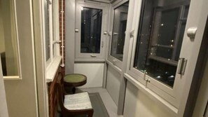 Gemeinsamer Schlafsaal, 1 Schlafzimmer, Balkon, Gartenblick | Balkon
