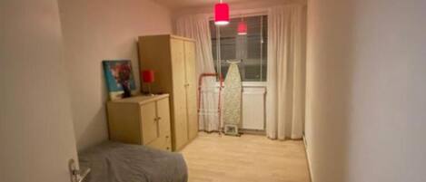 Shared Dormitory, 1 Bedroom, Balcony, Garden View | 1 bedroom