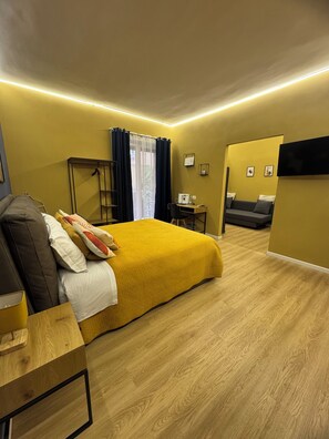 Family Suite | Down comforters, individually decorated, individually furnished, desk - Vomero Suite and deluxe room (Naples)