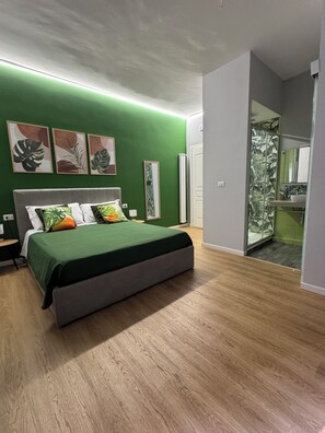 Quarto luxo, sacada | Edredons de pluma, individualmente decorados, individualmente mobiliados