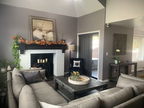 TV connectée, cheminée