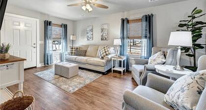 House of Charm! Bike Trails & Walmart HQ