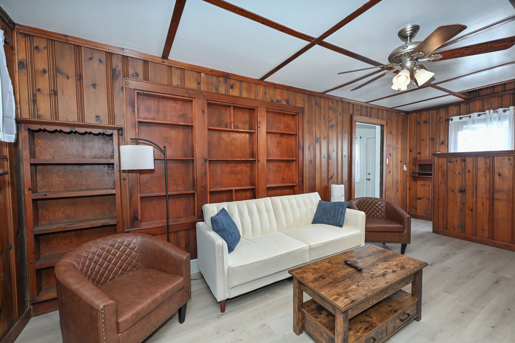 Smart TV, DVD player