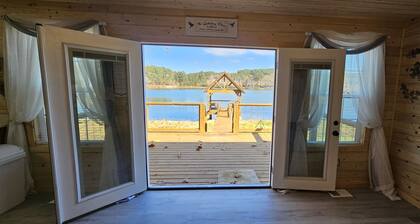 Lake Cove! Located directly on a small community lake!