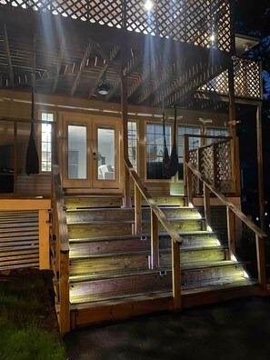 Exterior detail - Riverfront, Fire Pit, Arcade room, Pool Table, Air Hockey, Table Tennis, kayaks! (Weatherford)