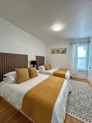 4 chambres, bureau, fer et planche à repasser, Wi-Fi