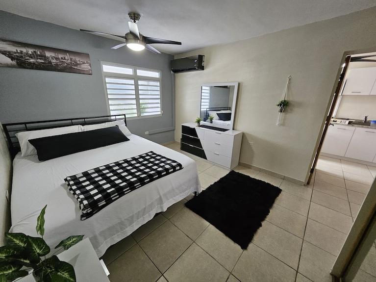 Apartment Black & White With Jacuzzi On Terrace Cozy And Modern - Porto Rico