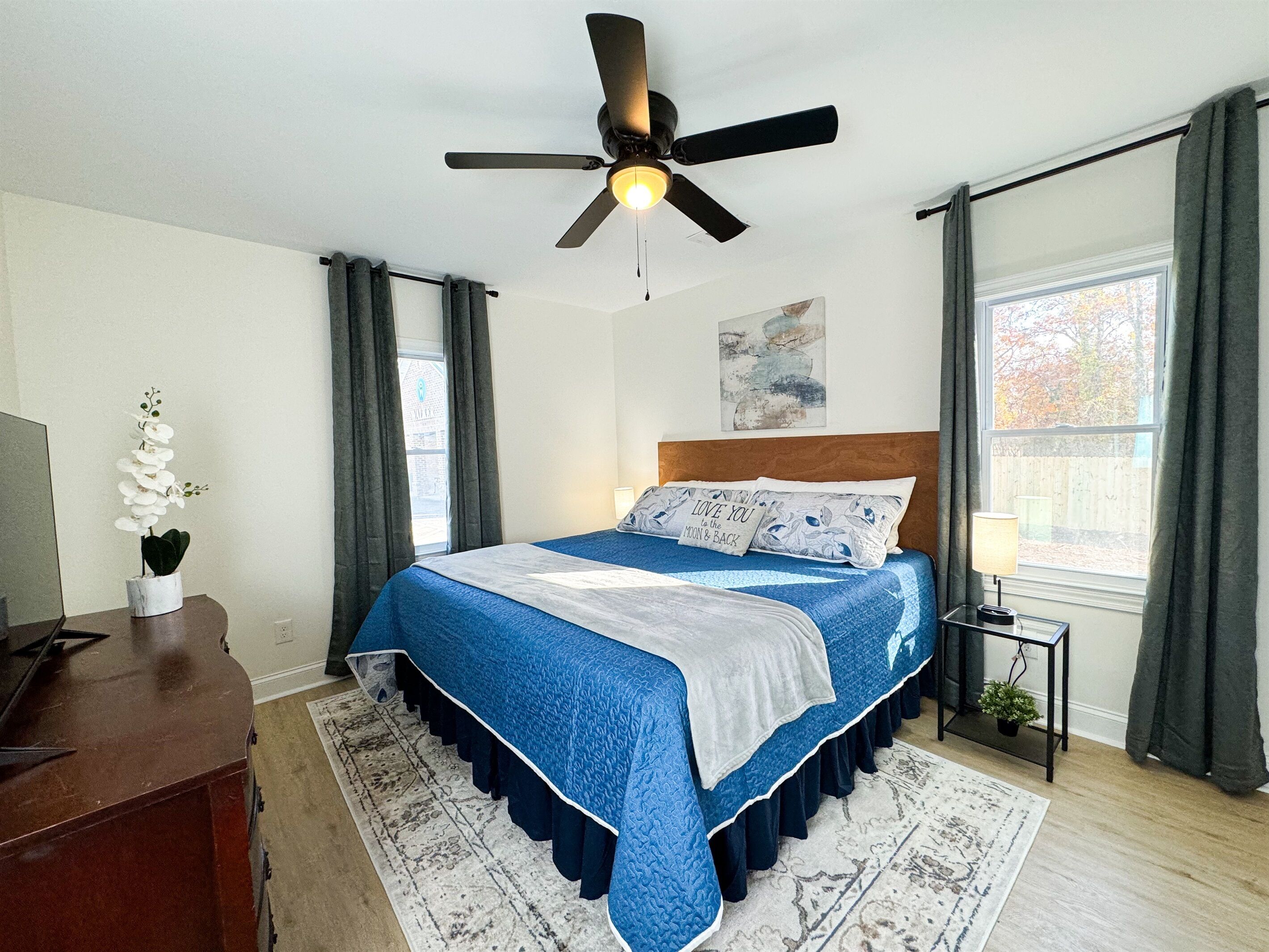 2 soverom, strykejern/-brett, wi-fi (inkludert) og sengetøy