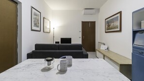 Apartment | 1 bedroom - Italianway Easy - Cesare da Sesto 20 B (Milan)