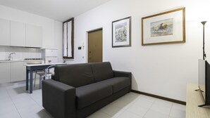 Unclassified image, 2 of 29, button - Italianway Easy - Cesare da Sesto 20 B (Milan)
