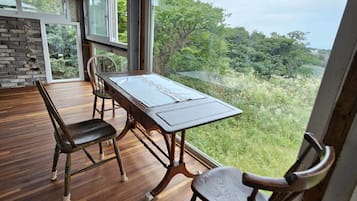 Traditional Duplex | Terrace/patio