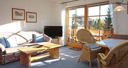 Apartment 'Ferienwohnung Hörnerblick 32' with Mountain View, Balcony and Wi-Fi