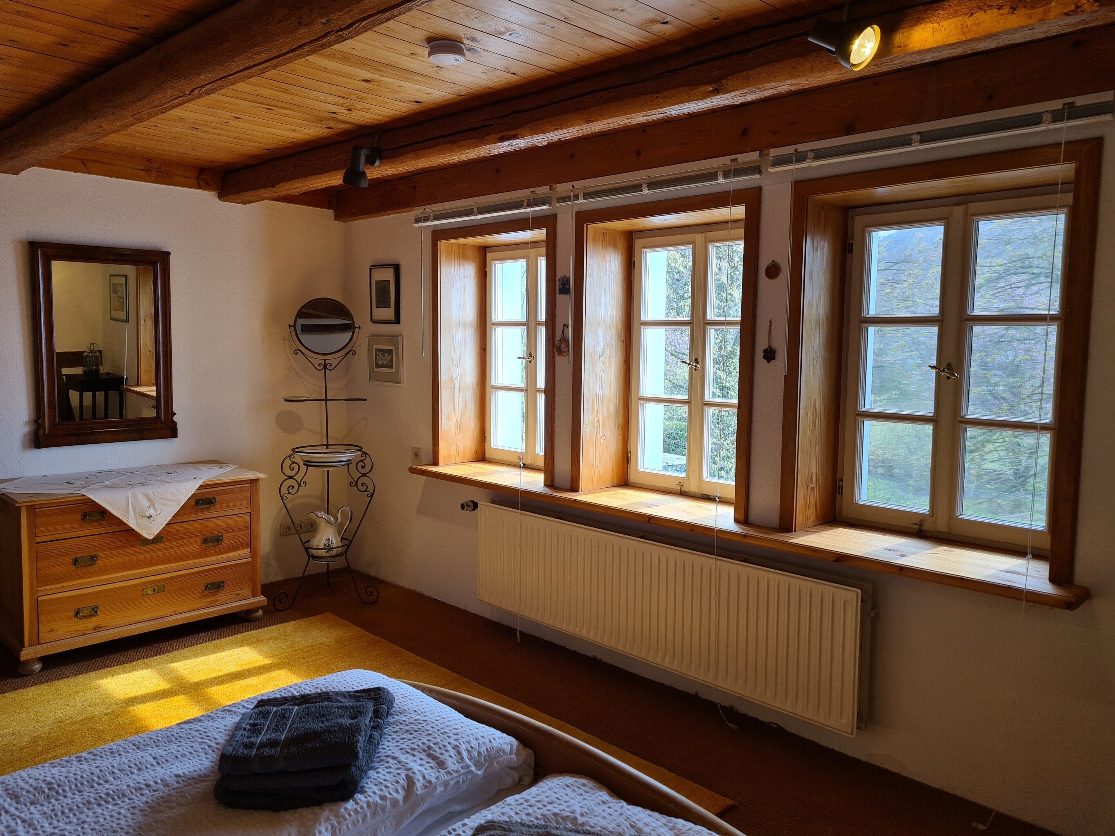 4 slaapkamers, een bureau, gratis wifi, beddengoed