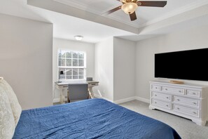 3 bedrooms, desk, iron/ironing board, free WiFi - Atlas Townhome #B~Milton,Pensacola,Navarre~Close (Milton)