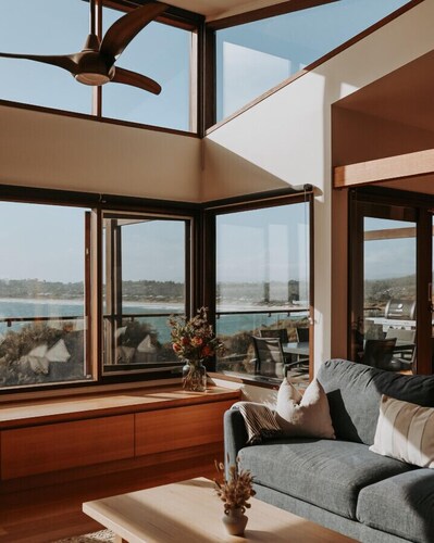 Eco Waterfront Seclusion - Carlton Bluff House