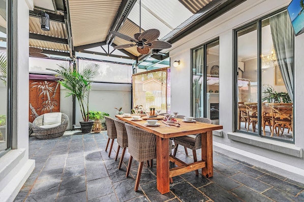 Outdoor dining