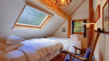 Log Atelier Non Smoking | 6 bedrooms, hypo-allergenic bedding, individually decorated